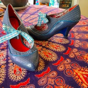 Poetic License brand women's shoes, size EU 40, adorable!